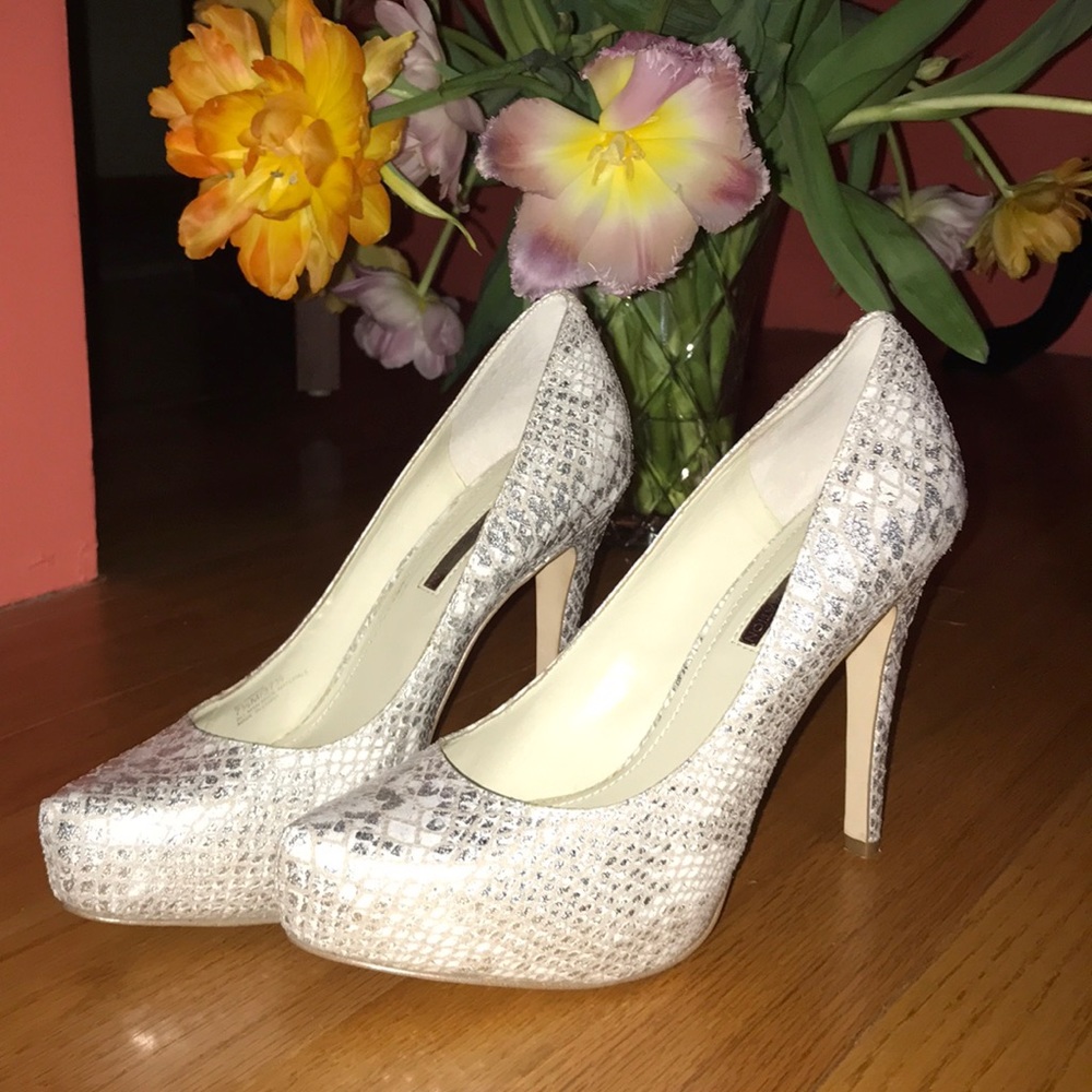 BCBG heels